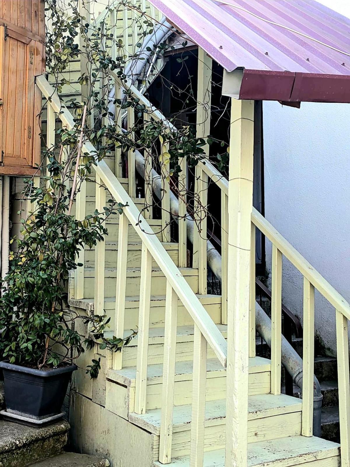 Old Town-Booking Apartment Tbilisi Bagian luar foto